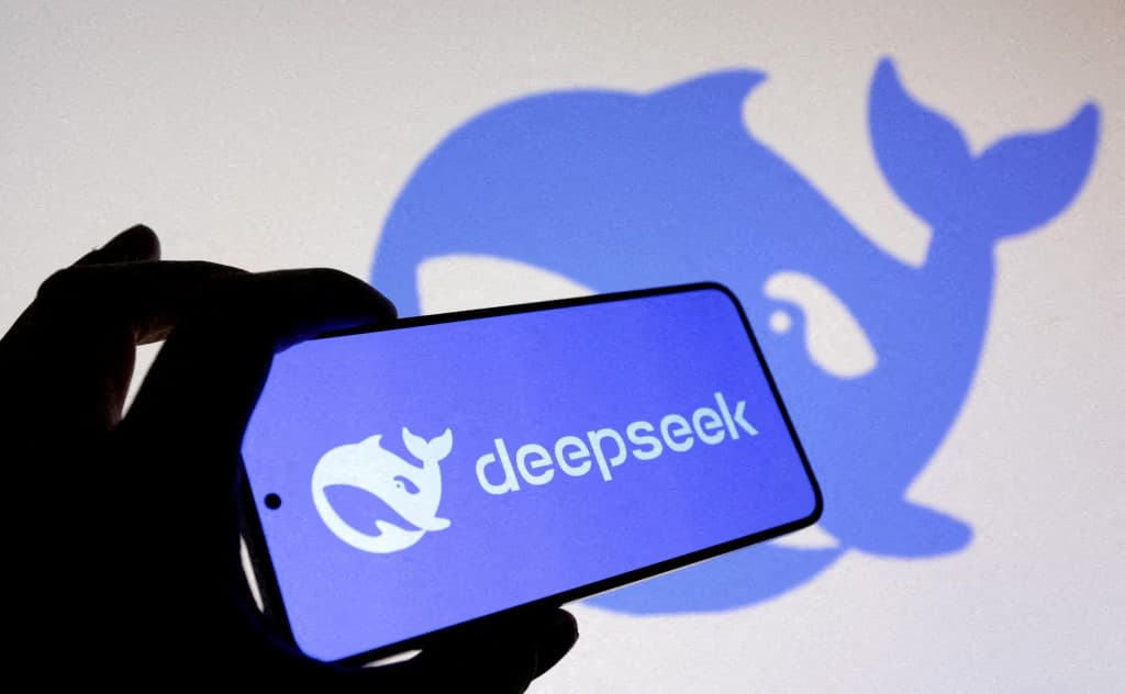 DeepSeek 爆紅：香港打工仔點樣用開源 AI 慳時間？